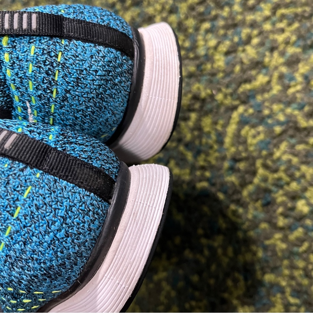 Nike Flyknit Racers ‘Blue Glow’ (8) - Picture 4 of 10